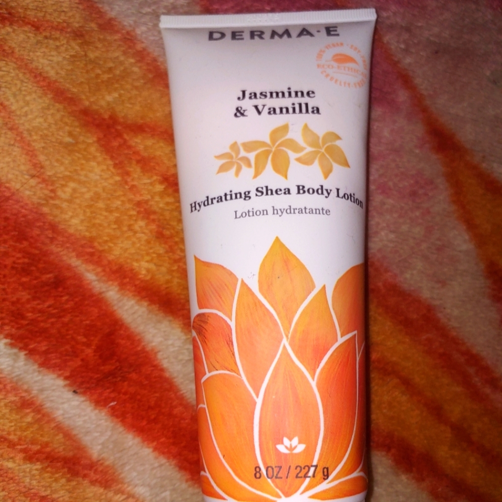 Derma-e Jasmine & Vanilla Hydrating Shea Body Lotion 8 oz